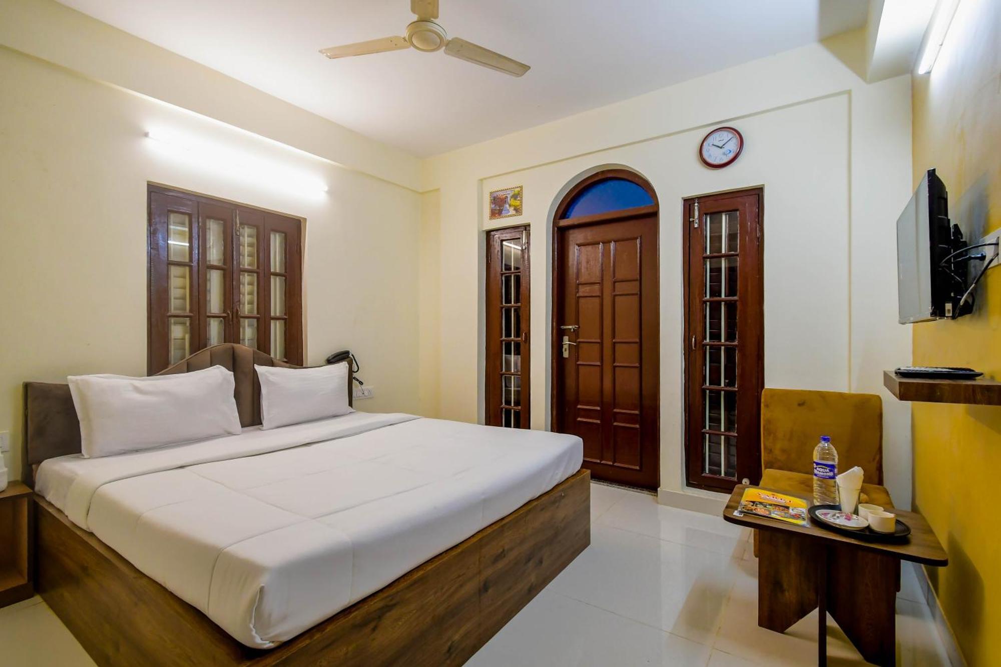 Hotel Mahal Kolkata Bagian luar foto