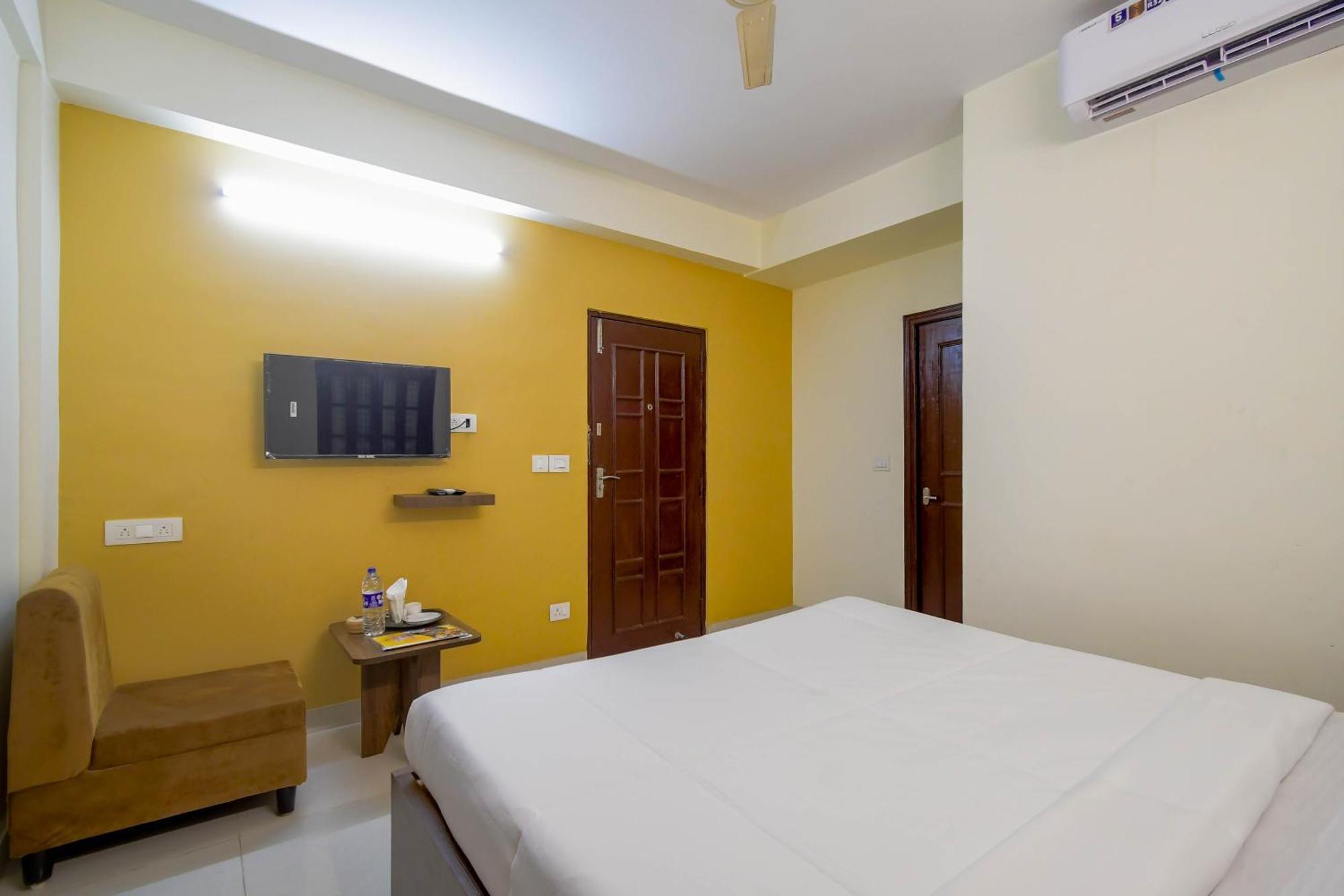 Hotel Mahal Kolkata Bagian luar foto