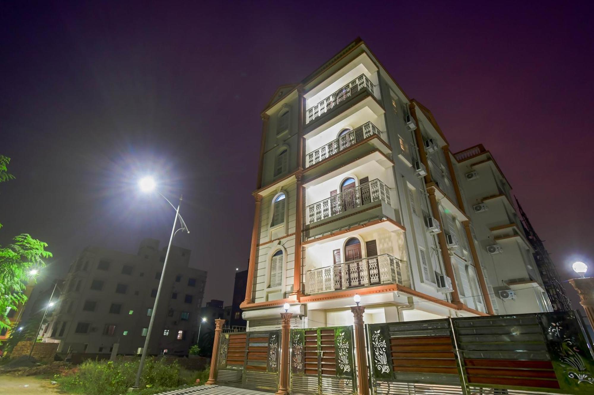Hotel Mahal Kolkata Bagian luar foto