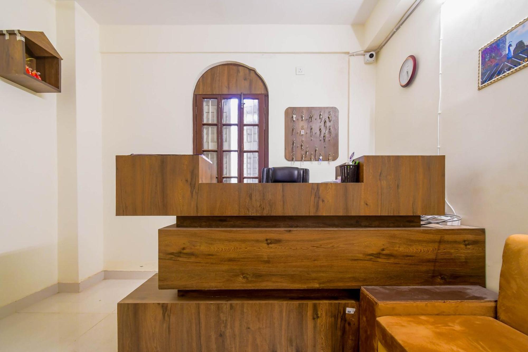Hotel Mahal Kolkata Bagian luar foto
